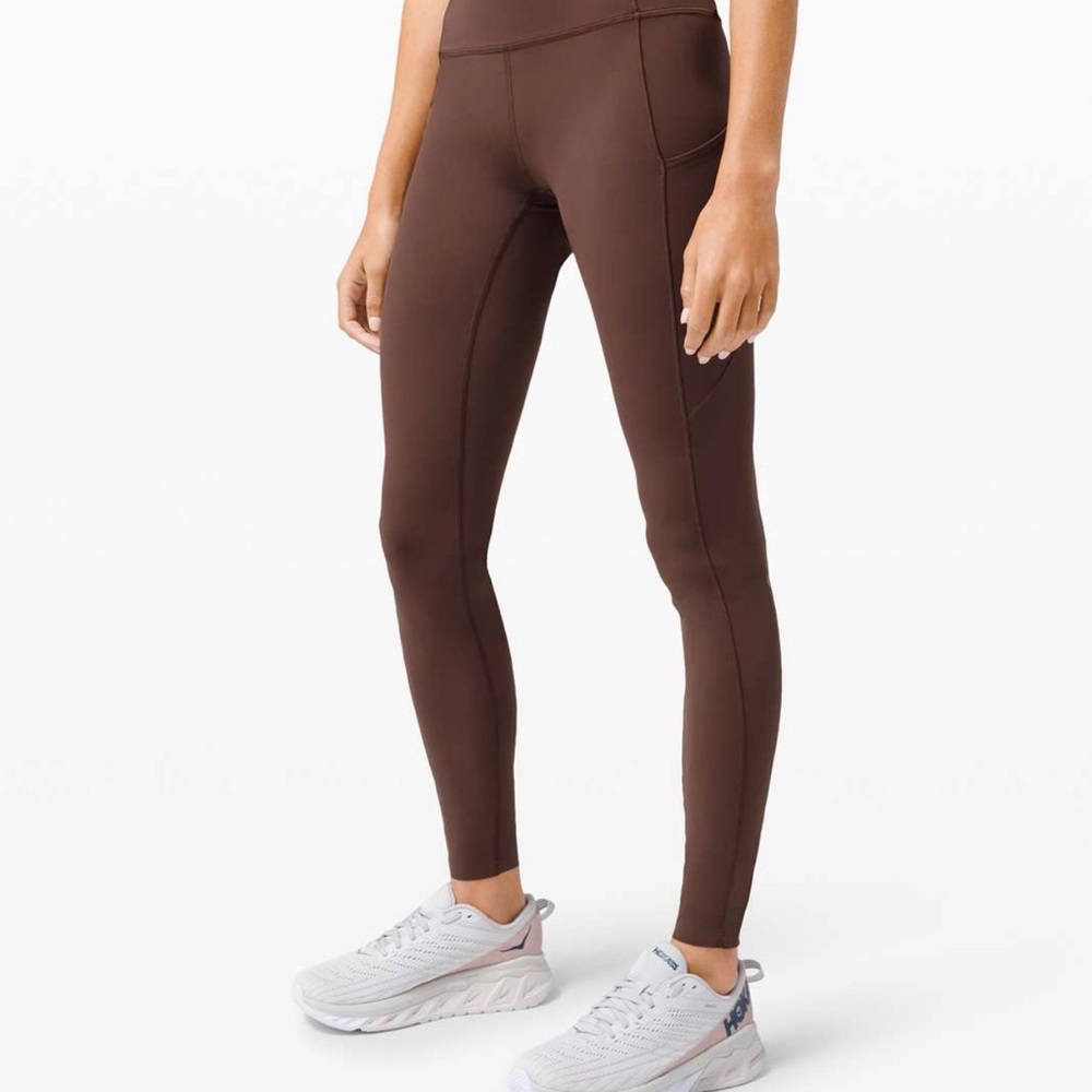 EUC Fast and Free HR Tight 25” in Brown Earth